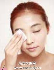 妆前保湿提升妆容持久度