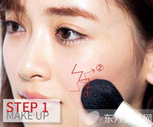 三招不同腮红画法 好心情从气色开始