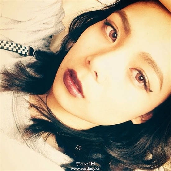 红色搭配大地色下季化妆重点 日本钮流行的秋天妆容抢先看