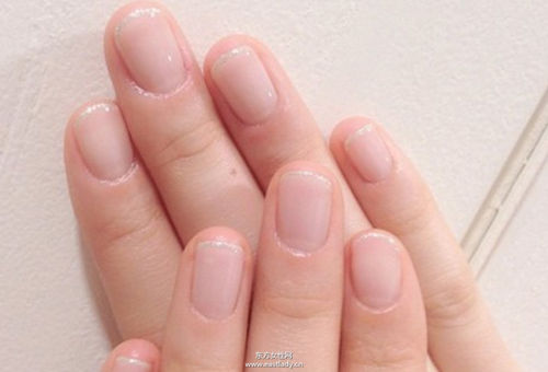 混血日模最爱的7款耐看又优雅的美甲造型