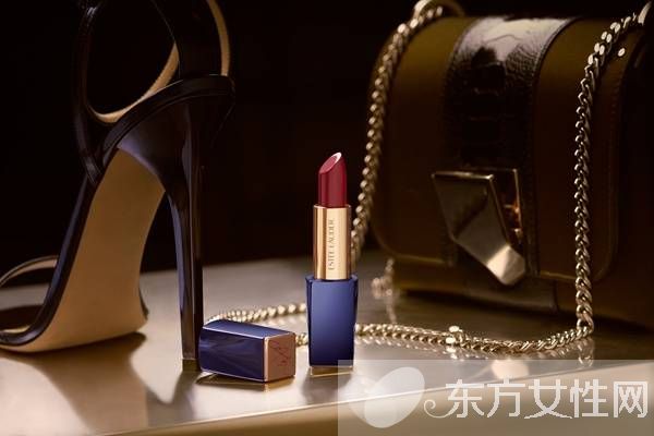 雅诗兰黛倾慕系列口红 携手刘雯呈现全新唇膏