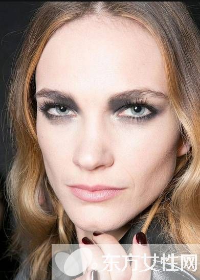 简约风时尚美甲图片大全 告别浮夸做低调小女人