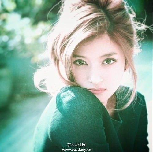 从眼影到唇膏一气呵成 成熟女人味日系妆感这样化