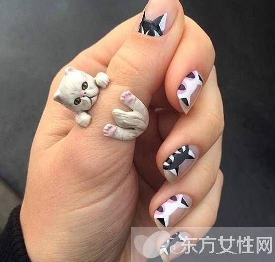 夏日美甲图案大分享 指尖上的色彩碰撞