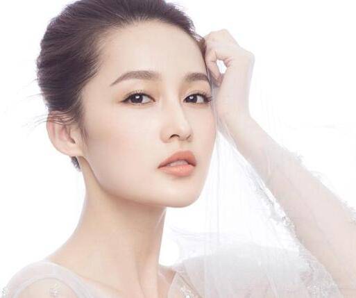 双眼皮怎么画眼线 只需简单五步