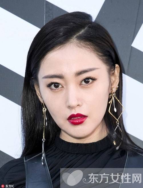 天王嫂昆凌示范眉毛正确画法 赶紧get好