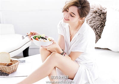 看女星们的睡醒妆 素颜也很美