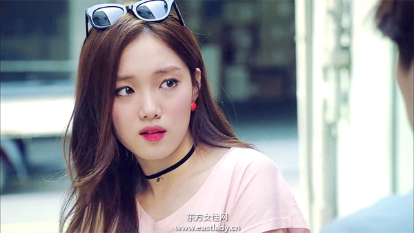 揭《奶酪陷阱》李圣经妆容秘密 原来全是它赞助