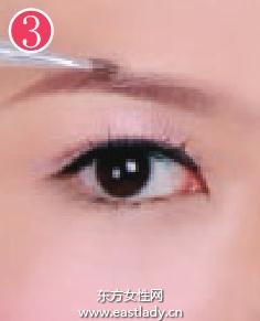 深邃迷人烟熏妆画法 塑造女性妩媚迷离美态