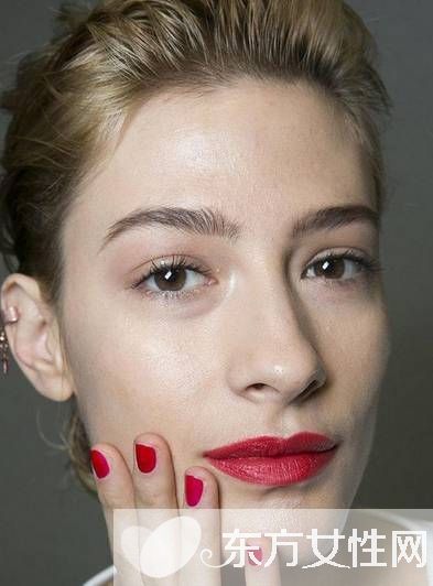 简约风时尚美甲图片大全 告别浮夸做低调小女人