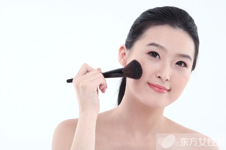 职业妆的基本化妆步骤图解