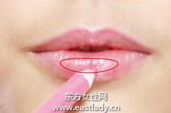 勾勒完美唇形的唇妆画法