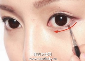 眼线膏描画润泽上下眼线