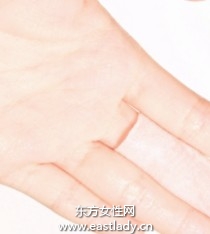 彻底卸妆是保持肌肤健康的前提