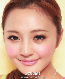 简单画圆打造甜美粉色腮红