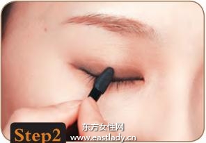 极致简约欧美风妆容 简单不失女人味