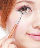 梦幻色彩妆容化妆步骤 用童话色彩变身吧