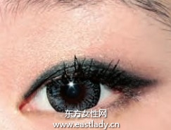 上扬眼线画法立马打造神采奕奕电眼