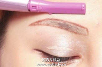 基础修剪眉毛技巧