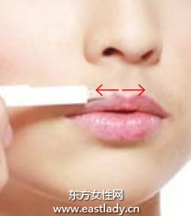 勾勒完美唇形的唇妆画法