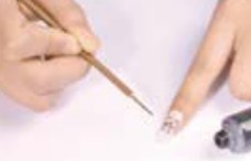 美甲教程之打造卡通小羊彩绘美甲