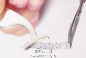 透明无梗型假睫毛的贴法图解