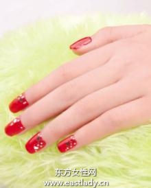 美甲教程之打造华贵红色亮丽美甲