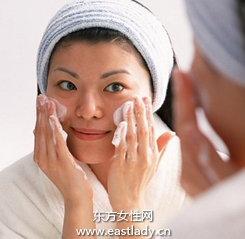 卸妆乳帮你实现滋润型卸妆