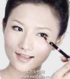 标准7步眼线速成画法