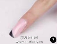 美甲教程粉色加黑色的双拼法式