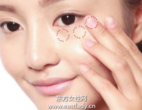 化妆教程之修正脸颊处色斑、粉刺