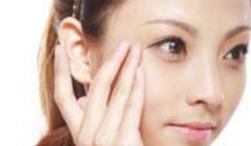 化妆教程之黑眼圈持久遮盖获得完美妆效