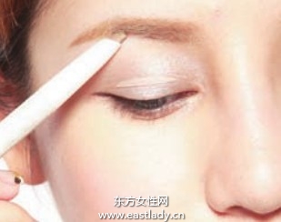 画眉妆的基本化妆技巧