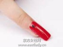 美甲教程之打造红色诱惑彩绘美甲