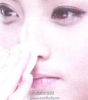 不同程度脱妆的补妆方法