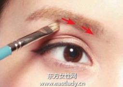 眉妆小技巧提升眉部立体感