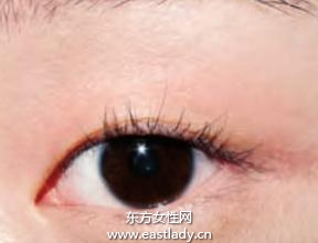 眼妆教程打造中性风牛仔蓝眼妆