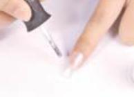 美甲教程之打造黑白雕花彩绘美甲