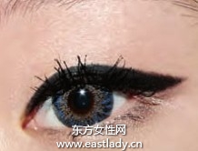 单眼皮化妆技巧之欧美范十足的眼线妆
