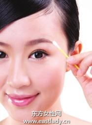 卸除眼妆的正确顺序