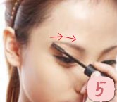 眉色晕染术让双眉看上去更加清爽