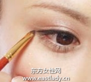 区域描画法画出让人羡慕大眼妆