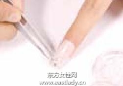 美甲教程之打造七彩奢华镶钻美甲