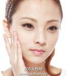 隐藏粗毛孔之脸颊毛孔隐形底妆