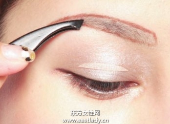 基础修剪眉毛技巧