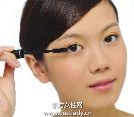 化妆教程之超卷翘上睫毛化妆法
