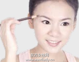 日式眉毛的画法 精致时尚且不失优雅