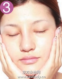 妆前补水保湿 彩妆持久服帖