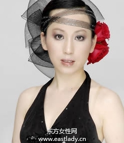 改善眼周细纹打造平滑肌肤