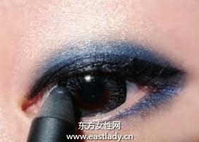 最适合单眼皮女生眼妆画法